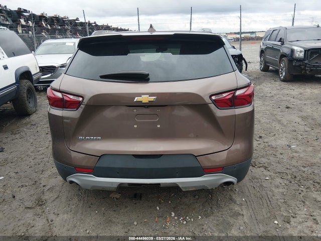 3GNKBBRA9KS568518 Chevrolet Blazer