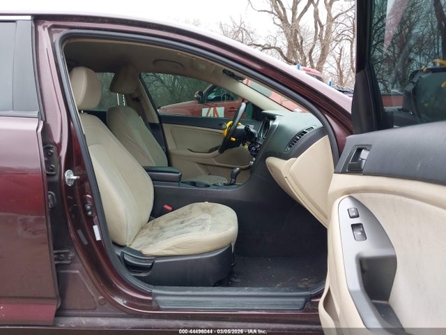 2011 KIA OPTIMA KNAGM4A77B5137333 Photo 4