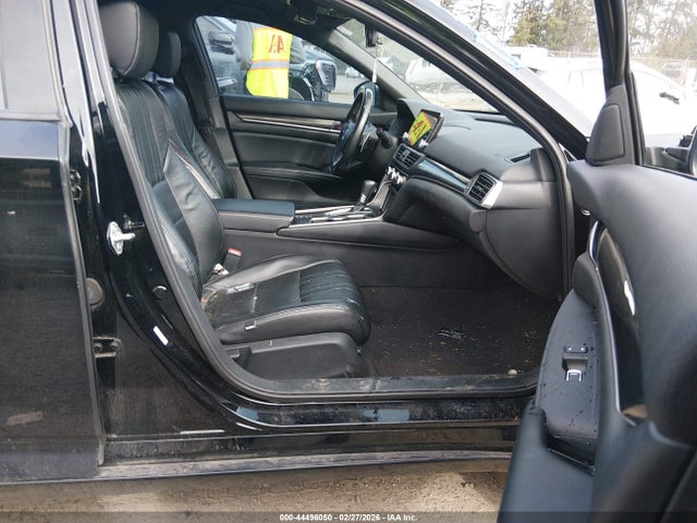 1HGCV1F34JA034882 Honda Accord Sport