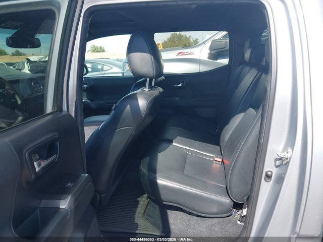 3TMBZ5DN4KM019572 Toyota Tacoma Trd Sport