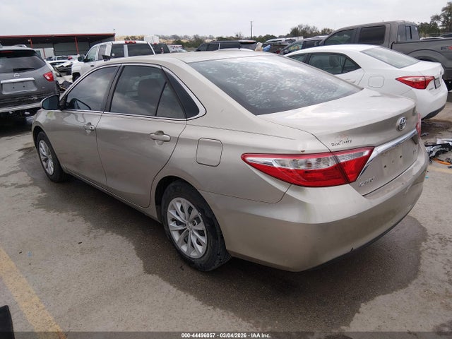 Toyota CAMRY LE 2015 4T4BF1FK0FR502449 Image 3