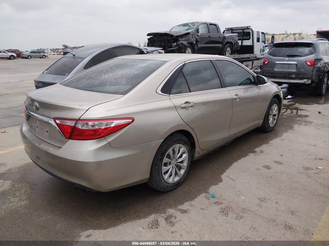 Toyota CAMRY LE 2015 4T4BF1FK0FR502449 Image 4