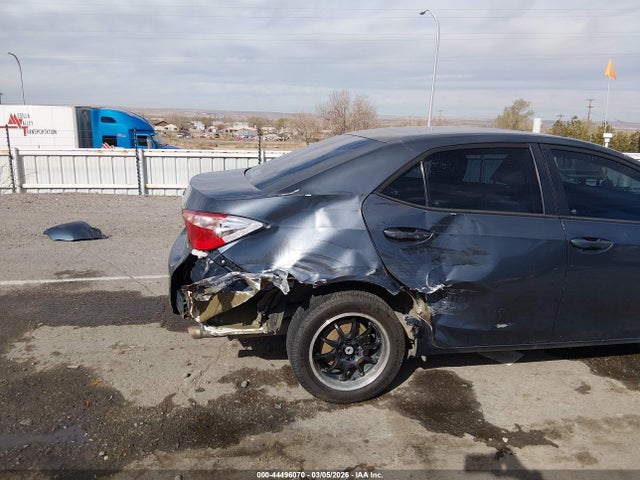Toyota COROLLA LE 2018 5YFBURHE3JP747939 Image 19