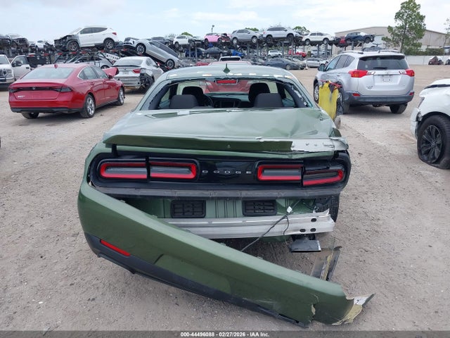 44496088 :رقم المزاد ، 2C3CDZBT5NH137374 vin ، 2022 Dodge Challenger R/t مزاد بيع