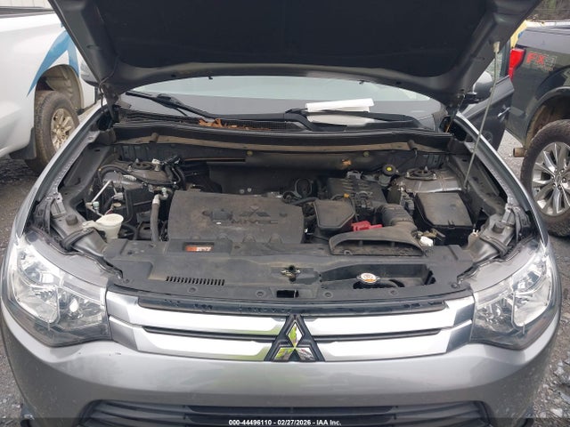 Продаж на аукціоні авто 2015 Mitsubishi Outlander Se, vin: JA4AD3A38FZ002029, номер лоту: 44496110