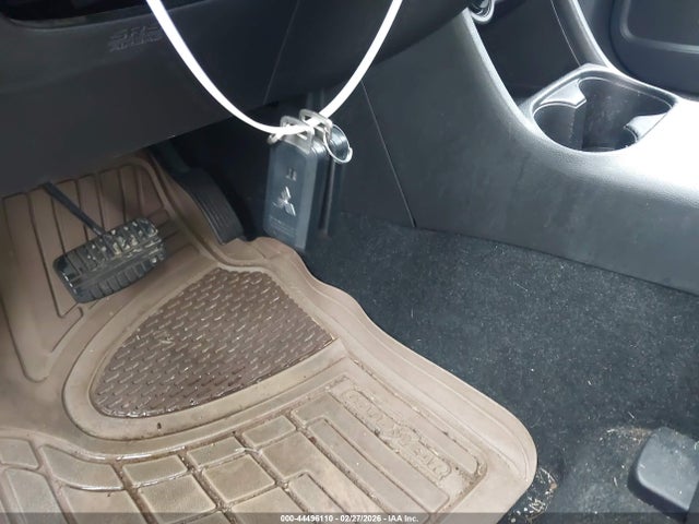 Продаж на аукціоні авто 2015 Mitsubishi Outlander Se, vin: JA4AD3A38FZ002029, номер лоту: 44496110