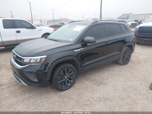 44496121 :رقم المزاد ، 3VV5X7B24RM080150 vin ، 2024 Volkswagen Taos 1.5t S مزاد بيع