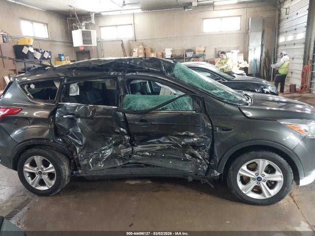 1FMCU9GX0GUB94181 Ford ESCAPE SE
