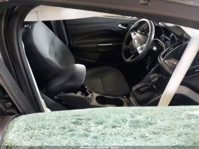 1FMCU9GX0GUB94181 Ford ESCAPE SE