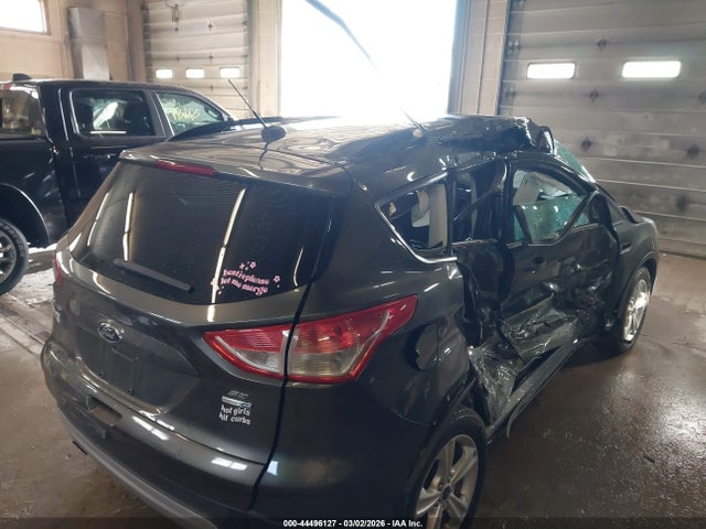 1FMCU9GX0GUB94181 Ford ESCAPE SE