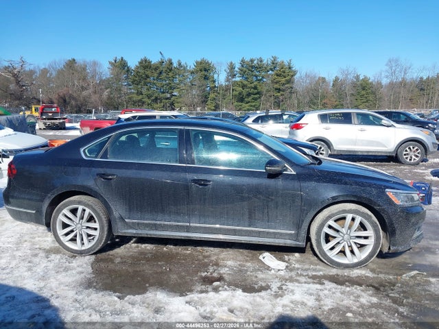 2017 Volkswagen Passat 1.8t Se მანქანა იყიდება აუქციონზე, vin: 1VWGT7A33HC012030, აუქციონის ნომერი: 44496253