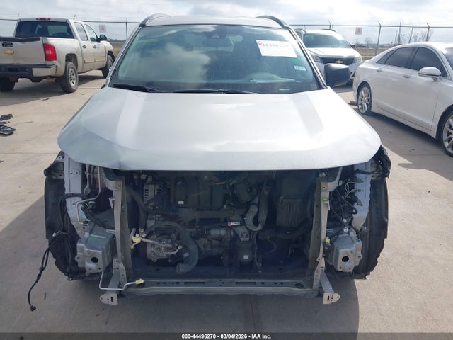 2T3H1RFV3MW177120 Toyota RAV4 LE