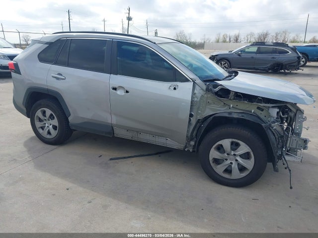 2T3H1RFV3MW177120 Toyota RAV4 LE
