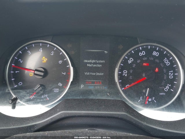 2T3H1RFV3MW177120 Toyota RAV4 LE