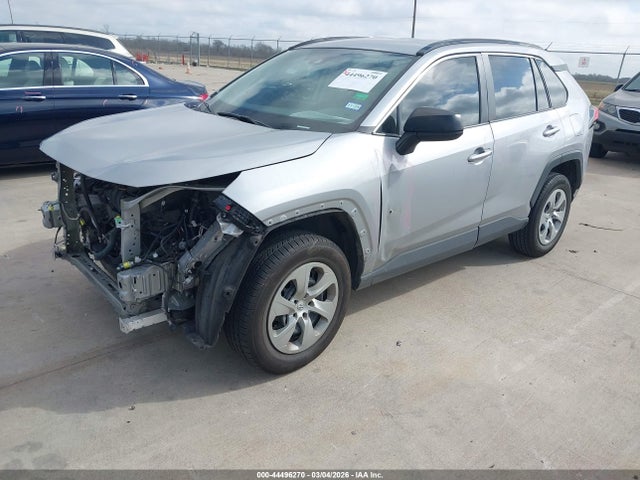 2T3H1RFV3MW177120 Toyota RAV4 LE