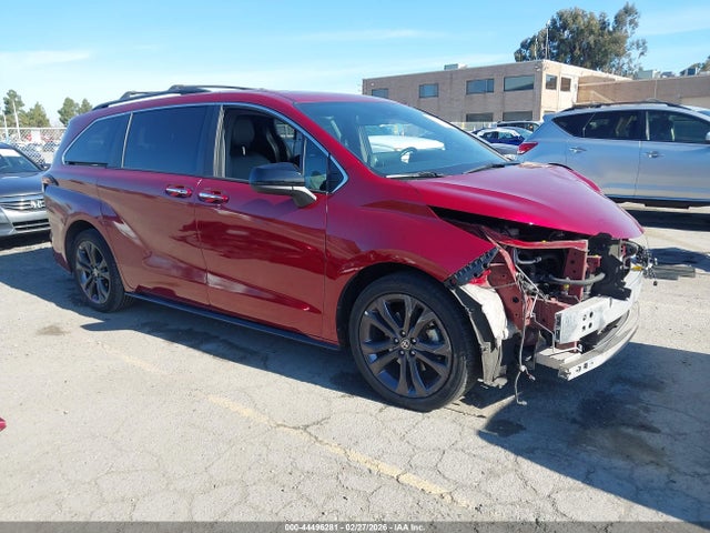 Toyota Sienna Xse 2022 5TDDRKEC6NS077062 main image