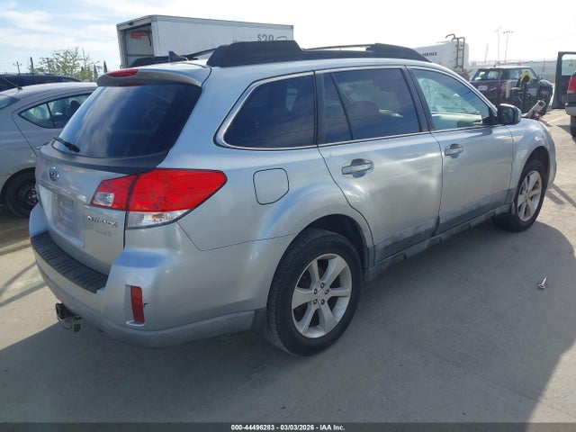 2014 Subaru Outback 2.5i Premium მანქანა იყიდება აუქციონზე, vin: 4S4BRBCC5E3204701, აუქციონის ნომერი: 44496283