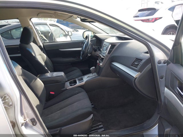 2014 Subaru Outback 2.5i Premium მანქანა იყიდება აუქციონზე, vin: 4S4BRBCC5E3204701, აუქციონის ნომერი: 44496283