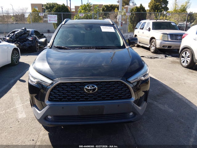 Toyota Corolla Cross Xle 2022 7MUDAAAG2NV026660 Image 12