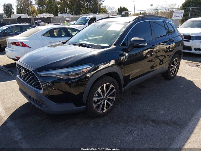 Toyota Corolla Cross Xle 2022 7MUDAAAG2NV026660 Image 2