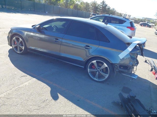 2019 AUDI S3 WAUB1GFF8KA122089 Photo 2