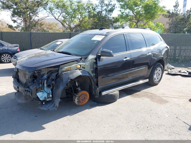 1GNKRFED8HJ286075 Chevrolet Traverse Ls