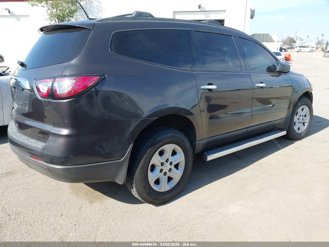 1GNKRFED8HJ286075 Chevrolet Traverse Ls