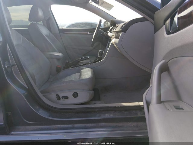 Продаж на аукціоні авто 2013 Volkswagen Passat 2.5l Sel Premium, vin: 1VWCP7A38DC013350, номер лоту: 44496449