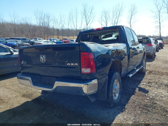 44496468 :رقم المزاد ، 3D7TT2CT5BG630638 vin ، 2011 Ram Ram 2500 Slt مزاد بيع