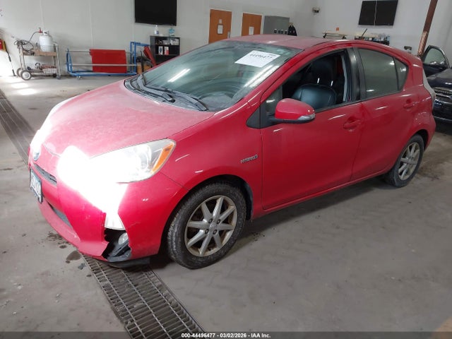JTDKDTB30E1574105 Toyota Prius C Four