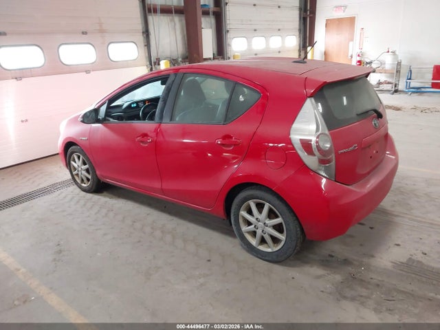 JTDKDTB30E1574105 Toyota Prius C Four