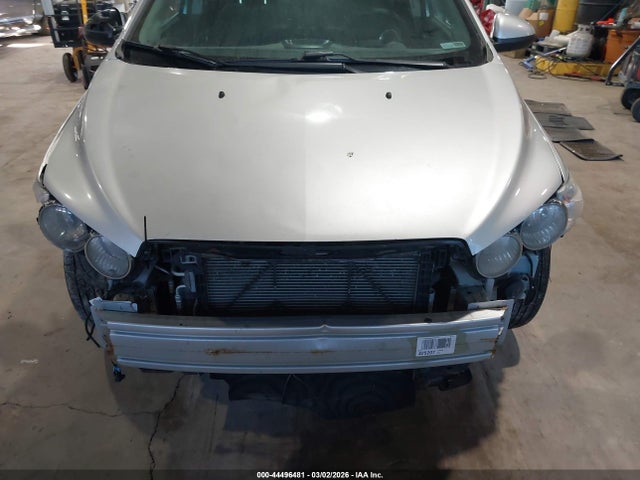 1G1JC5SH1E4231235 Chevrolet Sonic Lt Auto