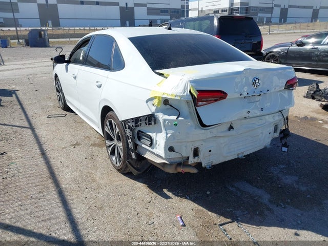 2021 VOLKSWAGEN PASSAT 1VWSA7A31MC005006 Photo 2