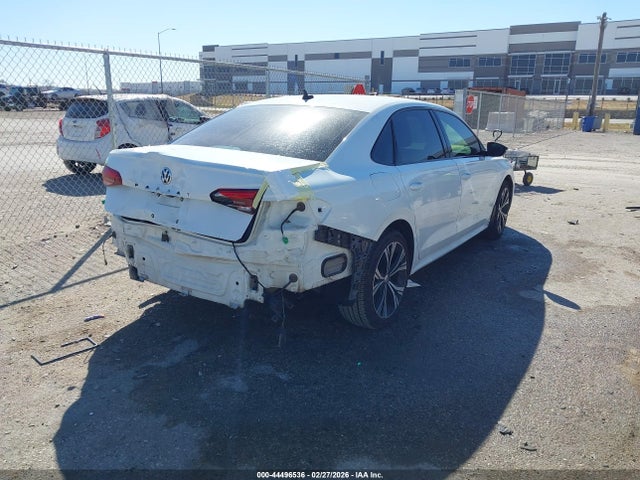 2021 VOLKSWAGEN PASSAT 1VWSA7A31MC005006 Photo 3