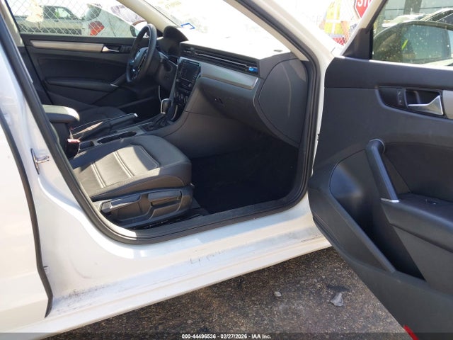 2021 VOLKSWAGEN PASSAT 1VWSA7A31MC005006 Photo 4