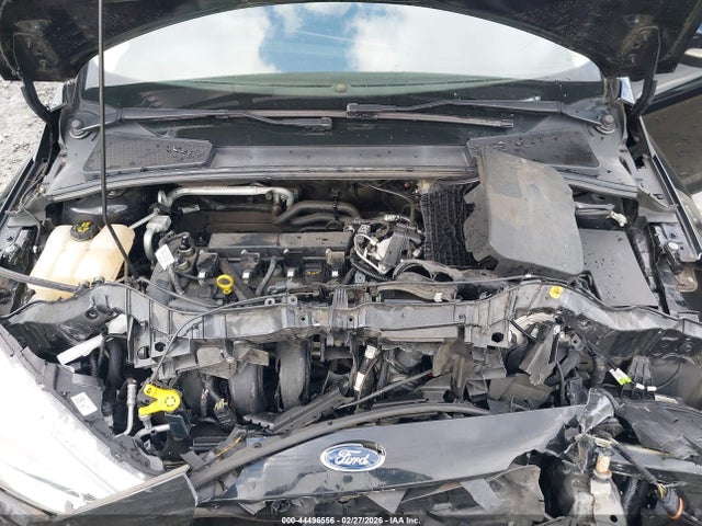 1FADP3J27HL215051 Ford Focus Titanium