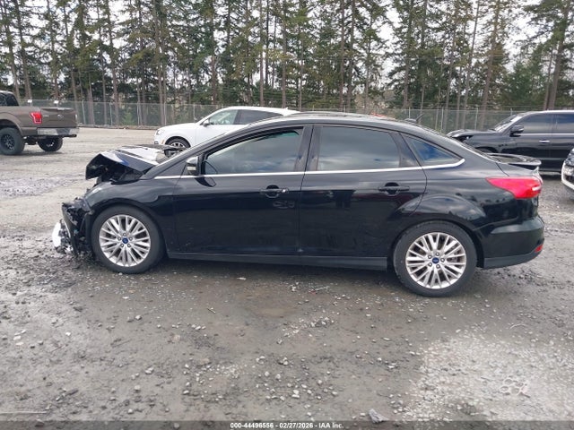 1FADP3J27HL215051 Ford Focus Titanium