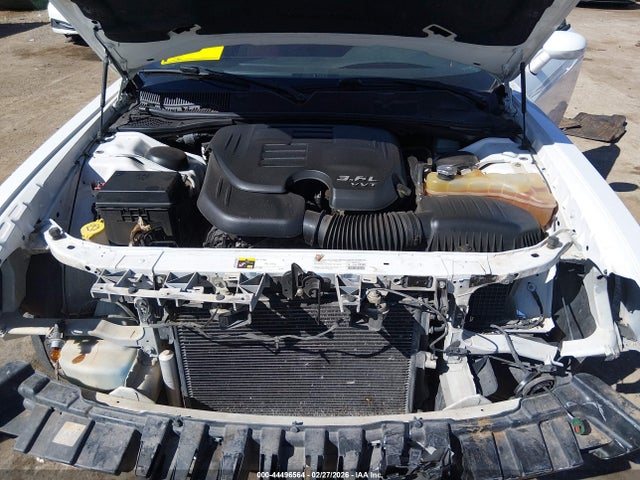 44496564 :رقم المزاد ، 2C3CDYAG0EH153271 vin ، 2014 Dodge Challenger Sxt Plus مزاد بيع