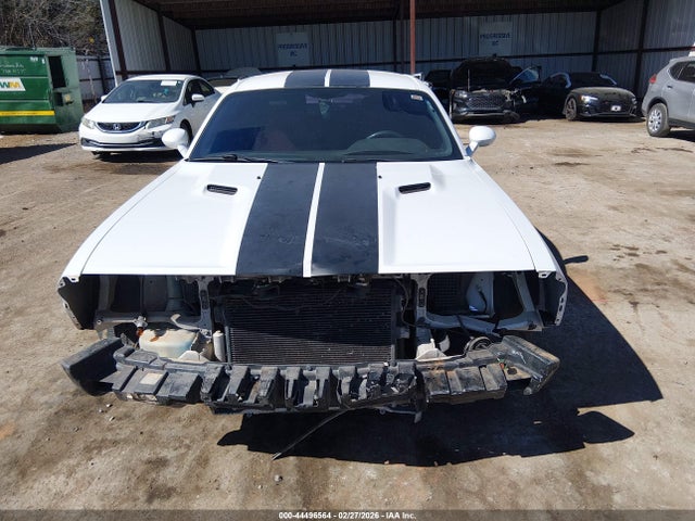44496564 :رقم المزاد ، 2C3CDYAG0EH153271 vin ، 2014 Dodge Challenger Sxt Plus مزاد بيع