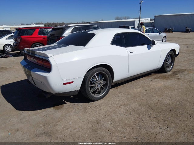 44496564 :رقم المزاد ، 2C3CDYAG0EH153271 vin ، 2014 Dodge Challenger Sxt Plus مزاد بيع