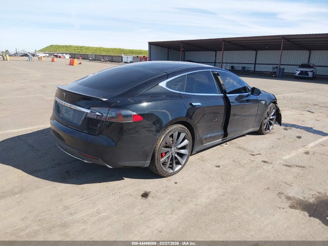 2016 TESLA MODEL S 5YJSA1E40GF118407 Photo 3