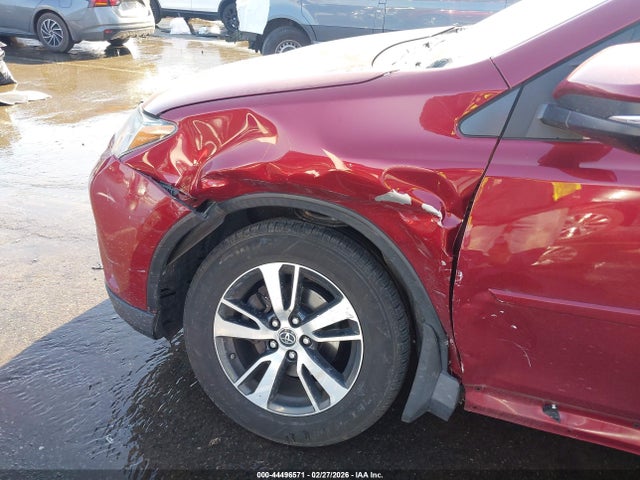Продаж на аукціоні авто 2018 Toyota Rav4 Xle, vin: JTMRFREV8JD256508, номер лоту: 44496571