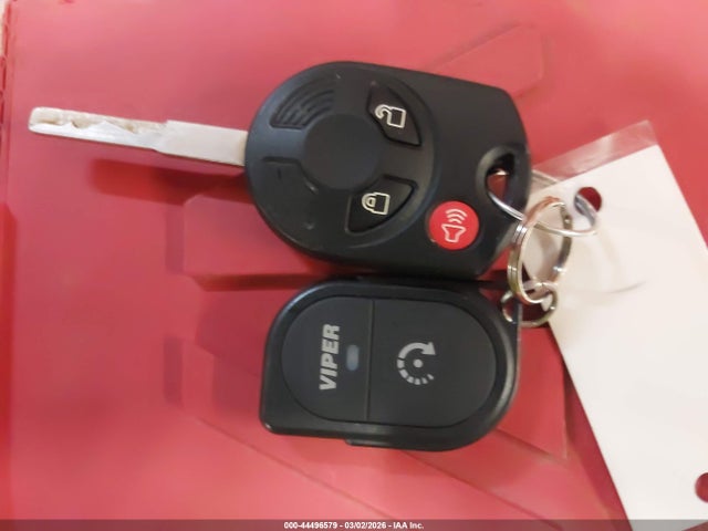 1FMCU9G98GUC12735 Ford ESCAPE SE