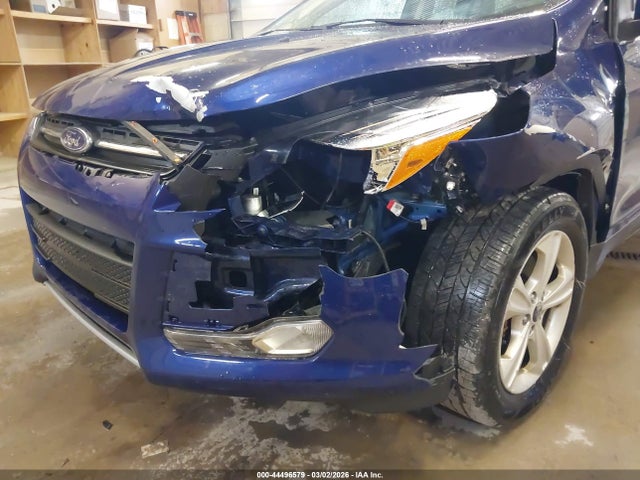 1FMCU9G98GUC12735 Ford ESCAPE SE