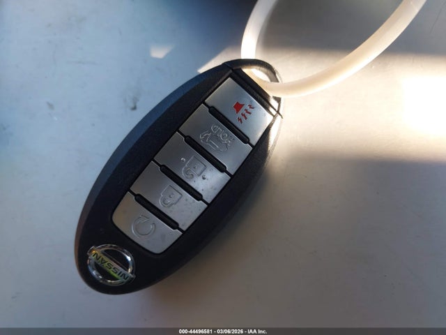 JN8AT2MT3KW262644 Nissan ROGUE SV