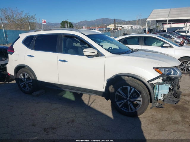 JN8AT2MT3KW262644 Nissan ROGUE SV