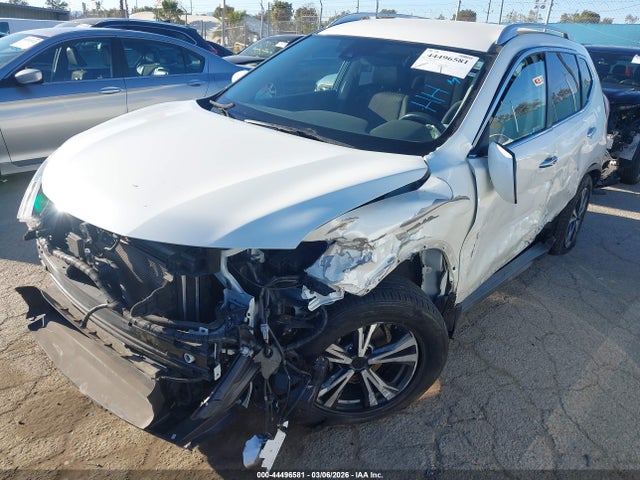 JN8AT2MT3KW262644 Nissan ROGUE SV