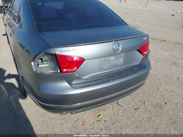 2014 Volkswagen Passat 2.0l Tdi Sel Premium მანქანა იყიდება აუქციონზე, vin: 1VWCN7A32EC045735, აუქციონის ნომერი: 44496585
