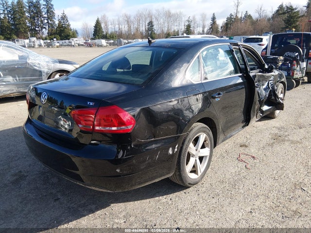 1VWAT7A30FC089778 Volkswagen Passat 1.8t Limited Edition