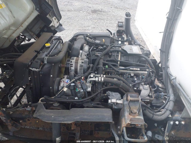 44496597 :رقم المزاد ، 54DCDW1B4GS810858 vin ، 2016 Chevrolet 4500 Lcf Gas مزاد بيع
